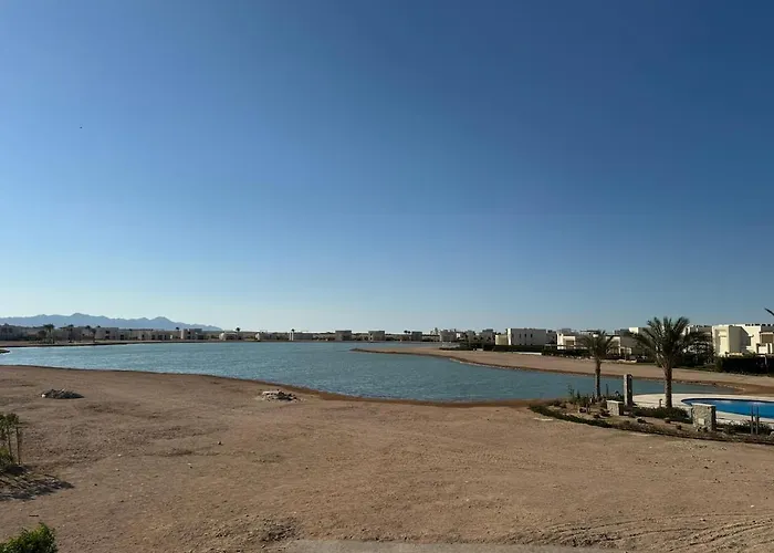 3br Pool & Lagoon View Gouna شقة الغردقة