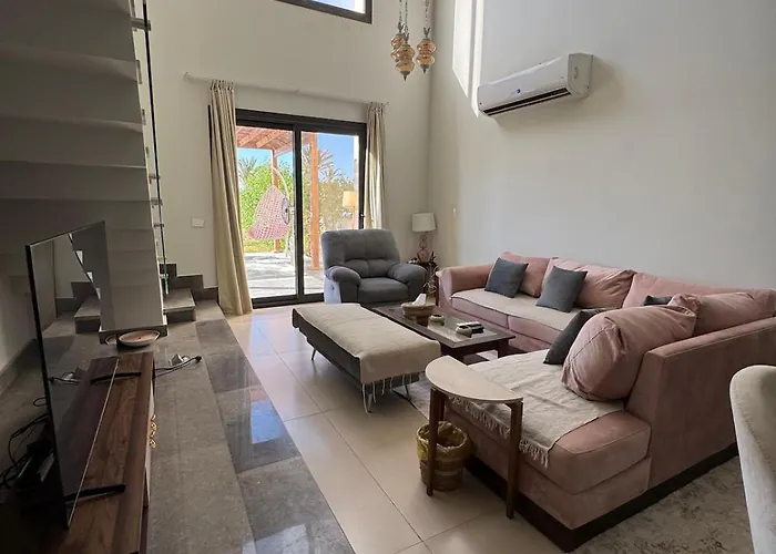 3br Pool & Lagoon View Gouna
